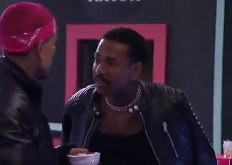 A Fazenda 13: Nego do Borel perde dente em primeira festa; vídeo