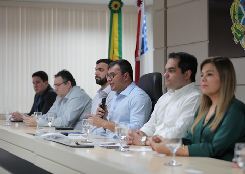Governo paga nesta sexta valores descontados de professores durante greve no Amazonas