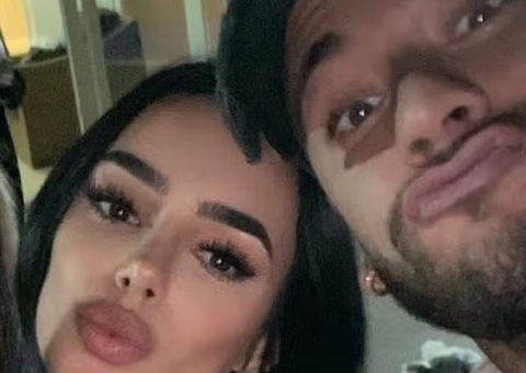 Neymar e Bruna Biancardi são flagrados em clima de romance em pagode