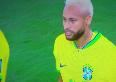 Neymar sofreu apenas 3 faltas contra a Coreia, um terço da estreia na Copa