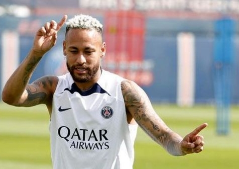 Conversas com técnico e nova função no PSG animam Neymar
