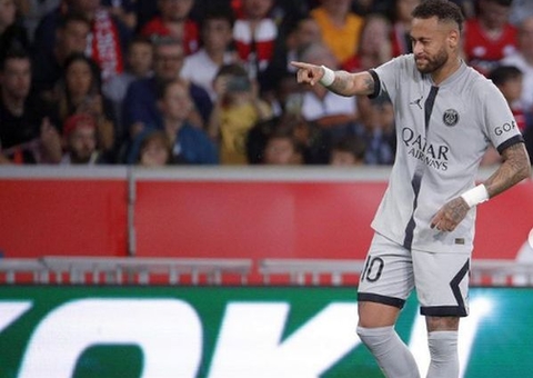 Neymar faz de pênalti, mas PSG só empata com Mônaco e perde 100% no Francês