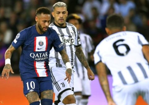 Neymar passa por cirurgia no tornozelo no Catar