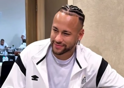 Neymar desabafa após bate-boca com torcedor do Santos: "É difícil controlar" 