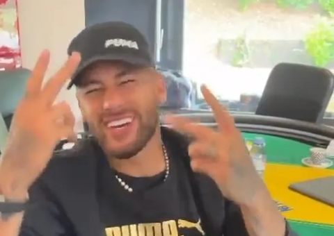Neymar Jr. faz dancinha pedindo voto para Bolsonaro; vídeo