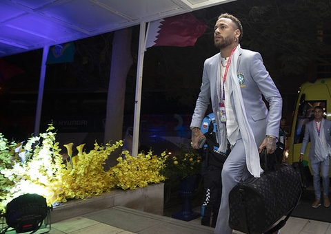 Seleção brasileira desembarca no Catar para disputa da Copa do Mundo