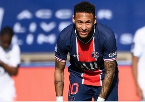 Neymar empurra adversário e é expulso; PSG perde para o Lille 