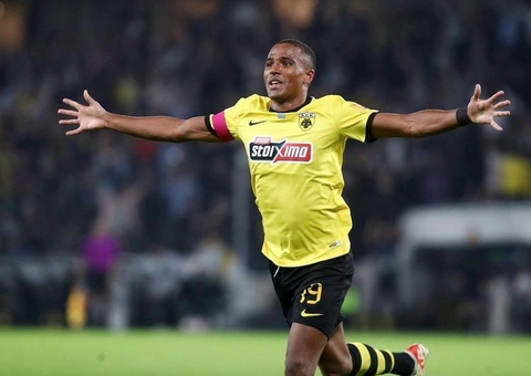 Santos retoma negociação por atacante sueco; Grêmio deve desistir do atleta