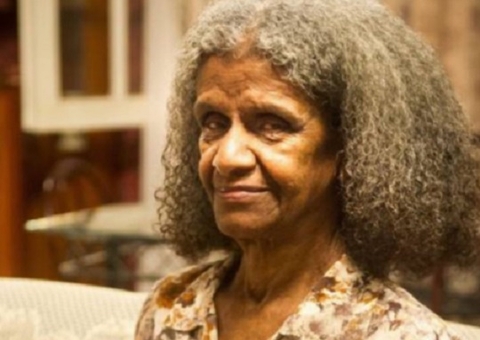 Niana Machado, atriz de ‘Pé na Cova’, morre aos 82 anos