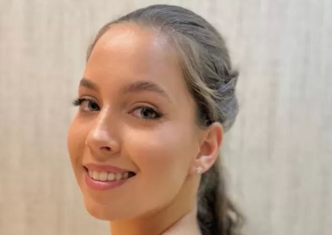 Jovem morre após colocar silicone nos seios