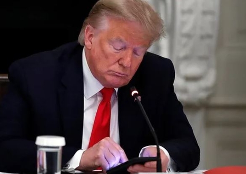 Casa Branca diz que não sabia de operação do FBI na mansão de Trump