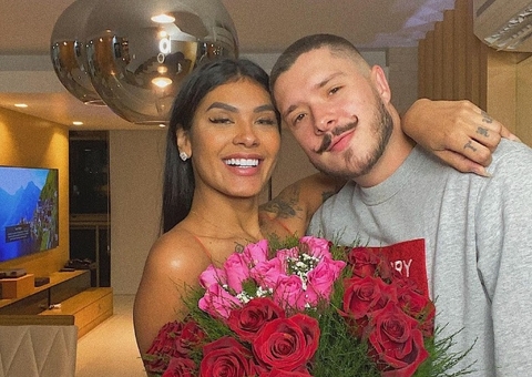 Noivo de Pocah xinga BBB por áudio de gemidos da funkeira: 'respeito no c*'