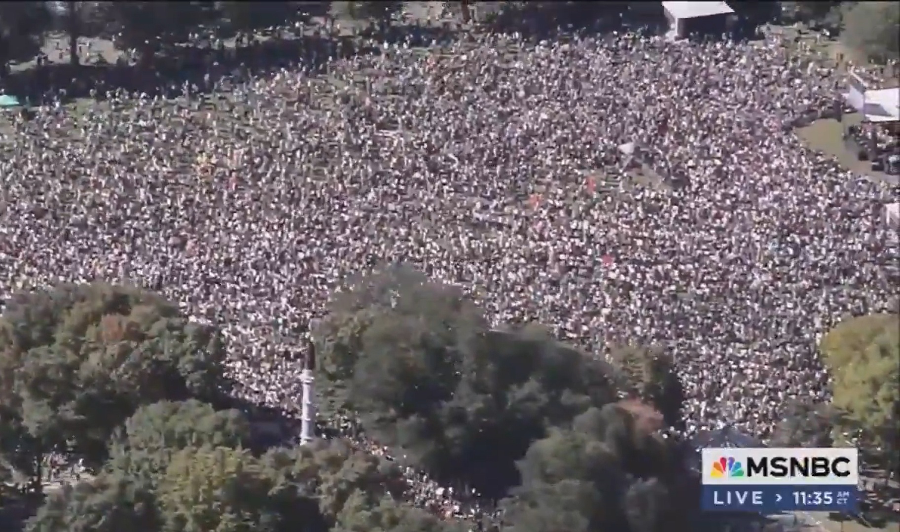 Milhares protestam contra Trump nos EUA, e NY tem 100 mil nas ruas