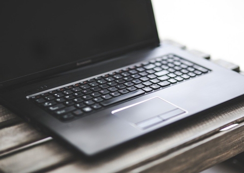 Homem é preso por roubar notebook e vender para a própria dona em Manaus