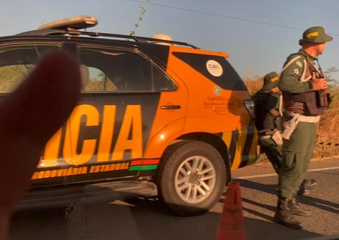 Mãe e filha morrem atropeladas após sofrerem acidente