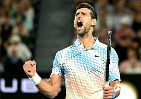 Djokovic diz que é 'impossível' ser amigo de Federer e Nadal