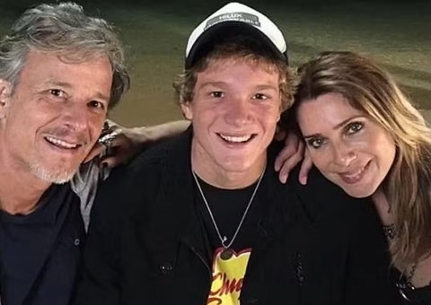 Marcello Novaes e Leticia Spiller homenageiam o filho antes de estreia em novela