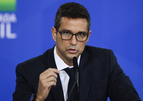 Presidente do BC diz que redução de impostos não resolve inflação