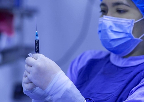 Ministério da Saúde reduz número de vacinas anunciadas para abril