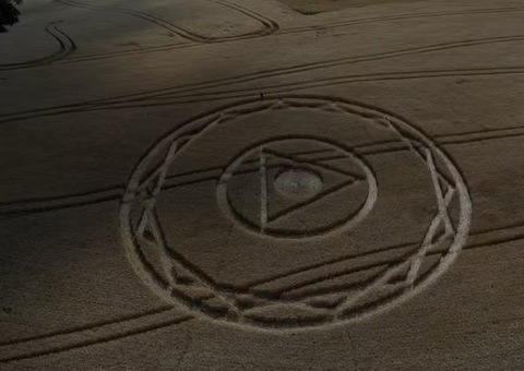 ETs? Nova figura misteriosa surge em plantação de trigo em SC; entenda