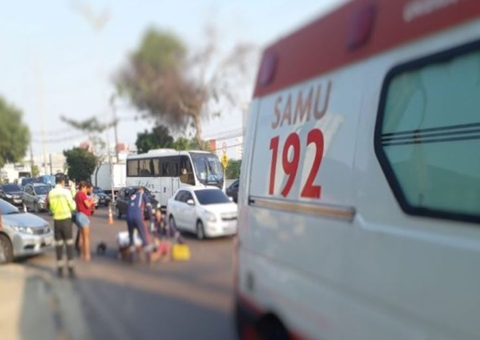 Ciclista é atropelado por carro na frente de condomínio na Ponta Negra 