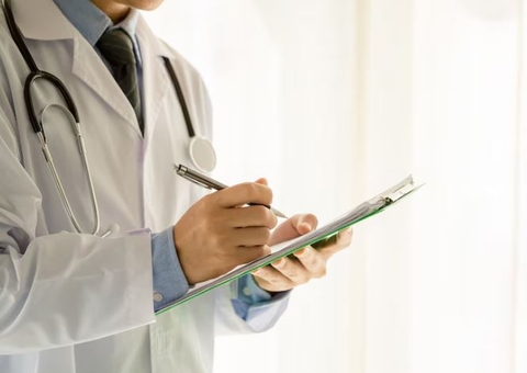 CFM: médicos terão que declarar vínculos com farmacêuticas e empresas