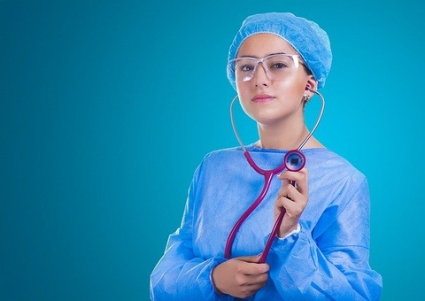 Curso gratuito dá dicas de como se comunicar melhor com pacientes