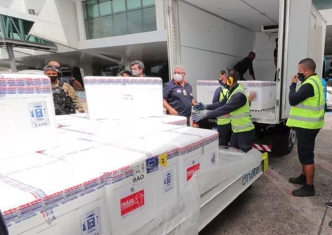 Ministério envia lote de 3,5 milhões de doses de vacina a estados 