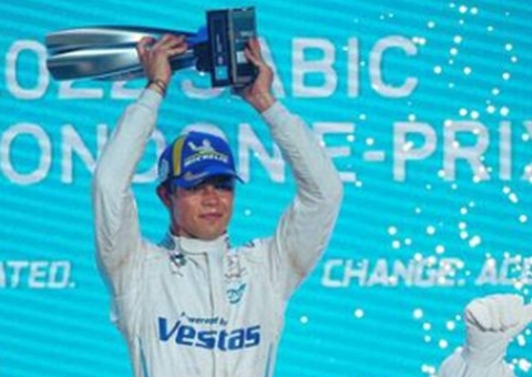 Novo titular da Williams, Nyck De Vries foi campeão da F2 e pode dar exemplo a Drugovich