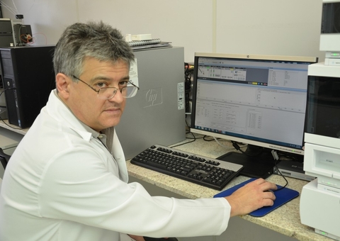 Professor que coordenava pesquisas sobre Covid-19 morre vítima da doença