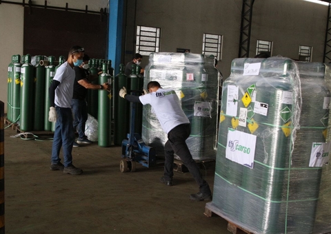 Petrobras envia 100 cilindros de oxigênio para hospitais do Amazonas