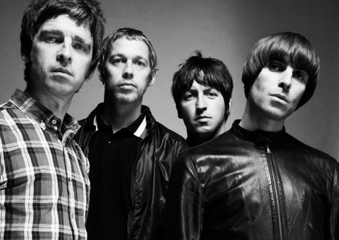 Irmãos Gallagher farão anúncio do retorno do Oasis nesta semana, diz jornal