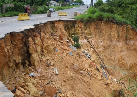 Obra de contenção em erosão de 30 metros inicia em Manaus