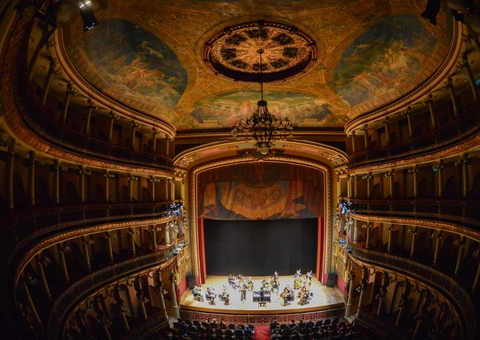 Teatro Amazonas recebe concerto gratuito nesta quarta-feira