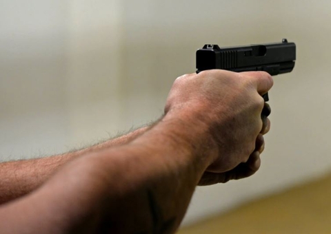 Jovem morre após ser baleado por assaltante em Manaus