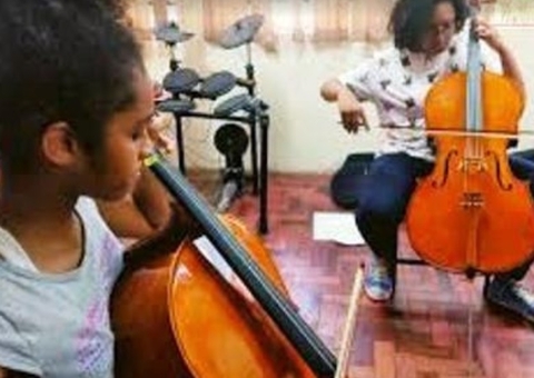 Escola de Artes abre 60 vagas para oficinas de música em Manaus