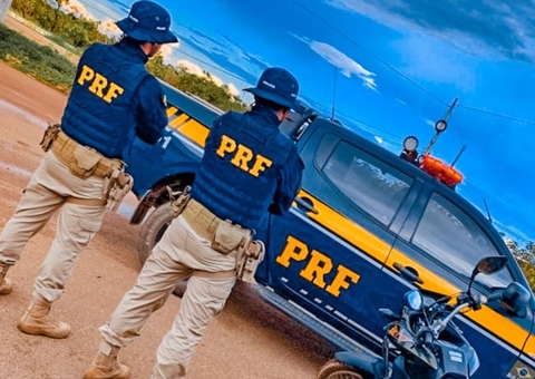 Homem é preso com carro roubado na BR-230