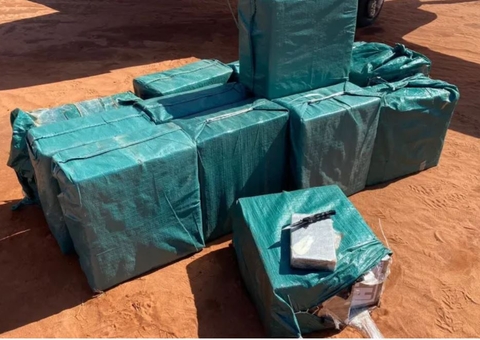 Mais de meia tonelada de drogas é apreendida após avião entrar no Brasil sem permissão