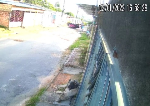 Vídeo mostra momento em que irmãos são executados por grupo em Manaus