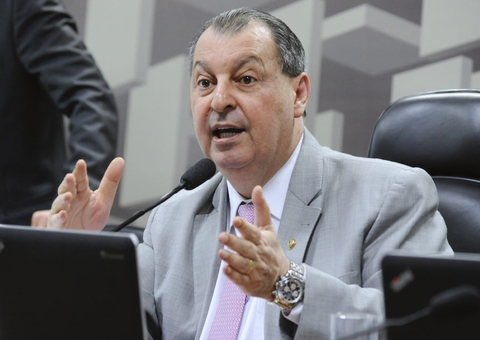 Presidente da CPI critica fala de Bolsonaro sobre carta: 'Não faça isso com o povo'