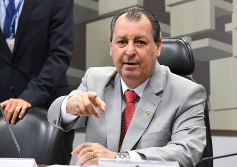 Presidente da CPI diz que há indícios que Bolsonaro cometeu 'crime de responsabilidade'