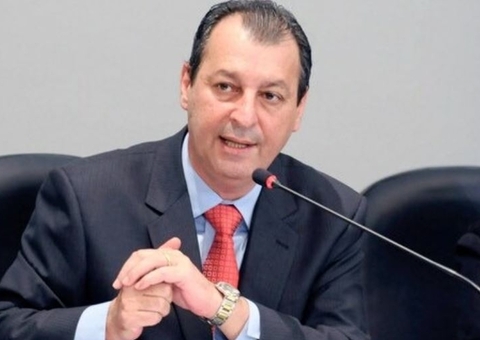 Aziz pede vacinação em massa para impedir terceira onda no Amazonas