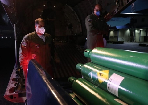 Amazonas envia insumos para cinco estados com alta no casos de covid  