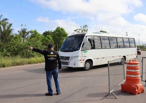 Motorista sem habilitação e mais: 23 veículos são autuados em fiscalização na AM-070