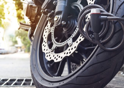 Seis motocicletas e quatro carros roubados são recuperados em Manaus