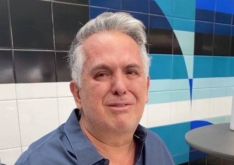 Emocionado, Orlando Morais recebe alta após vencer a covid-19