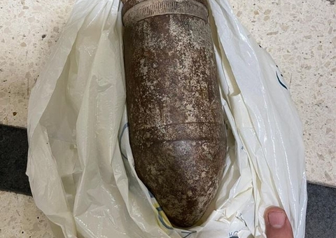 Vídeo: Turistas causam desespero em aeroporto ao tentar embarcar com bomba