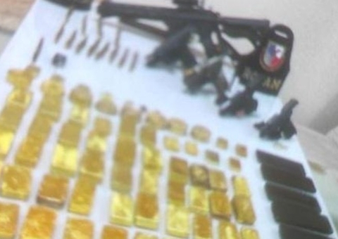 Barras de ouro avaliadas em R$ 45 milhões e armas são apreendidas em operação em Manaus