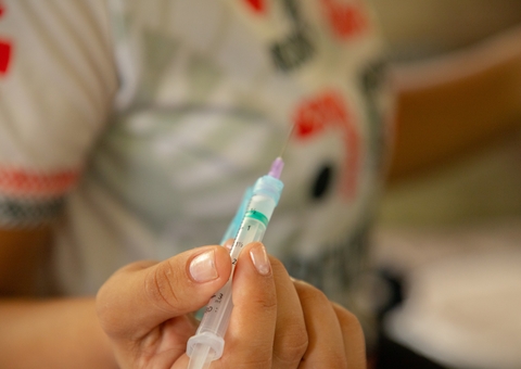 Vacina contra Covid-19 estará disponível em mais de 70 unidades em Manaus