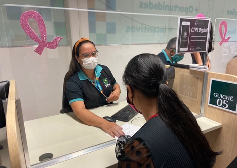  'Outubro Rosa’ no Sine Manaus e atende mulheres com serviços de saúde   